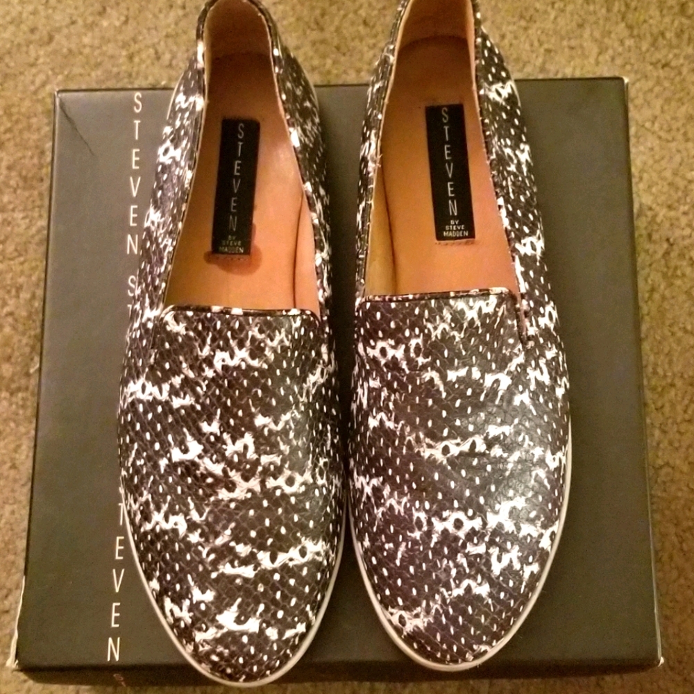 Steve Madden Loafers